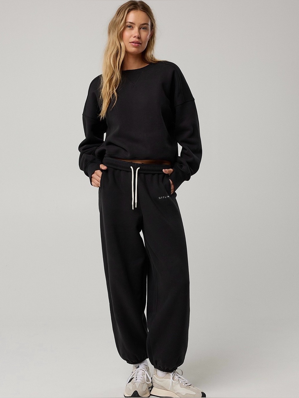 OFFLINE By Aerie Cloud
Fleece Baggy Jogger in True Black